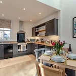 2 Bed In Oc-f31046 Scarborough